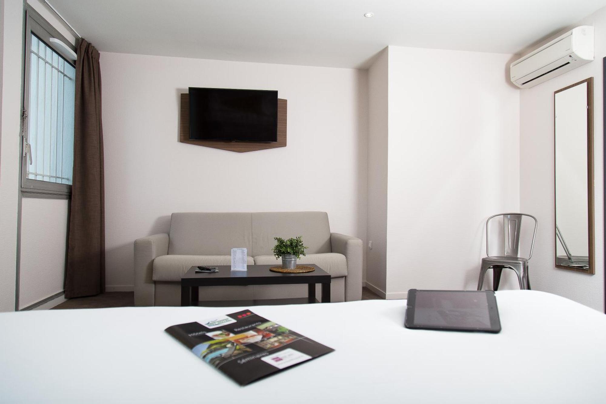 Brit Hotel Toulouse Colomiers - L'Esplanade Bagian luar foto