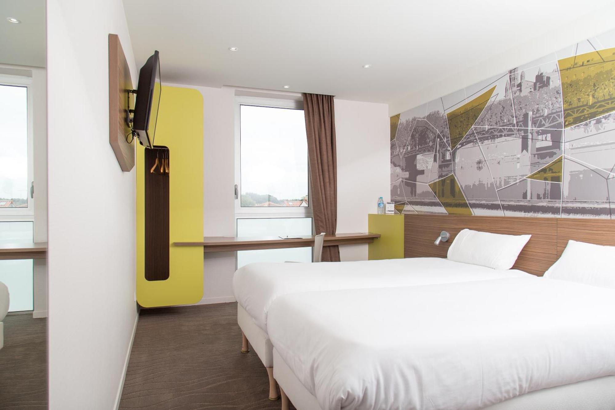Brit Hotel Toulouse Colomiers - L'Esplanade Bagian luar foto